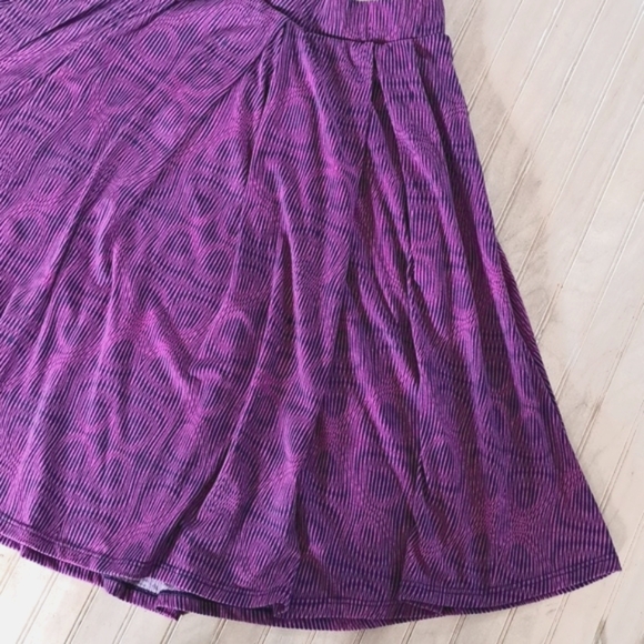 LuLaRoe Abstract Elastic Waist Pockets A-Line Fit & Flare Comfy Skater Skirt - Picture 9 of 9